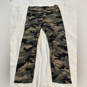 Woman’s Camouflage Leggings